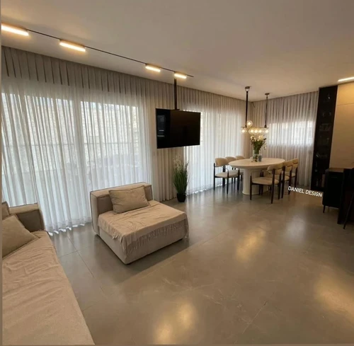 PHOTO-2025-08-23-19-07-27