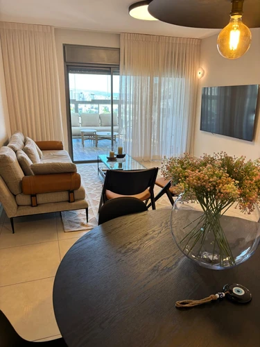 PHOTO-2025-08-23-19-07-27